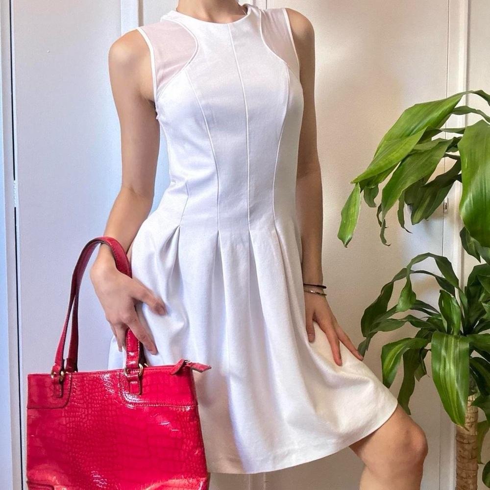 Banana Republic Mini Skater Dress with High Neckline White Size US 2/4